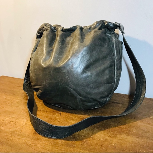 made in Canada genuine leather bag m0851 - Picture 5 of 11